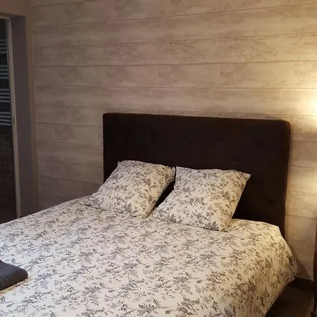 Les Cloches De Bed & Breakfast 3*