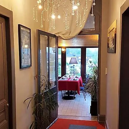 Les Cloches De Corneville Bed & Breakfast 3*