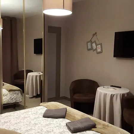 Bed & Breakfast Les Cloches De Corneville 3*