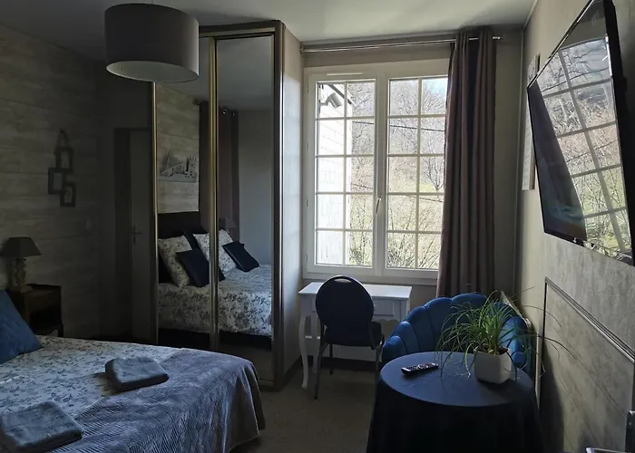 Les Cloches De 3* Corneville-sur-Risle