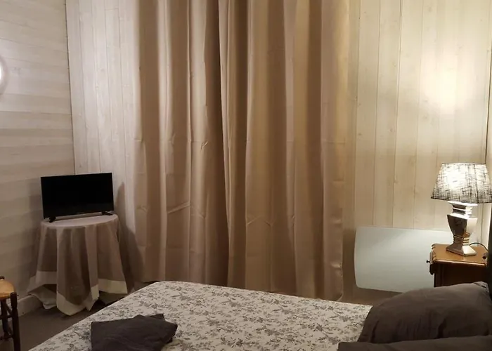 Les Cloches De 3* Corneville-sur-Risle